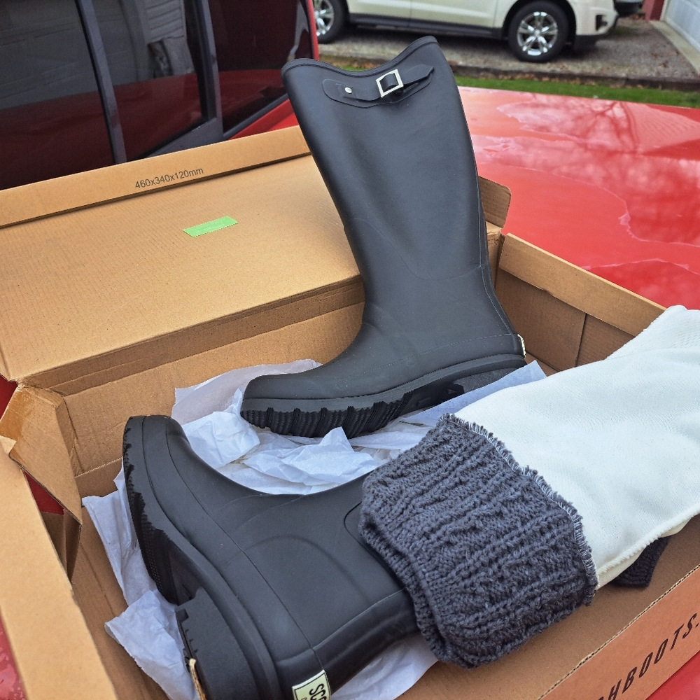 Women's rain boots